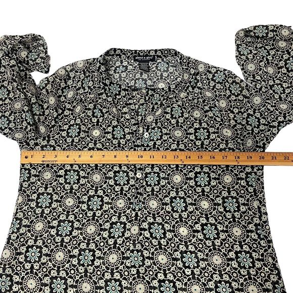 About A Girl Los Angeles Womens Large Sheer Floral MOP Button Multi Blue Blouse - Picture 5 of 10